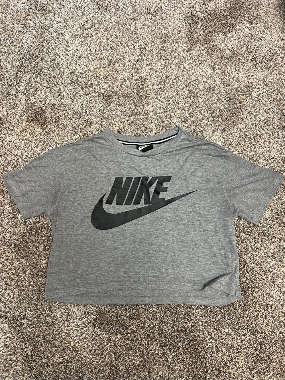 Nike Gray Cropped Logo Tee